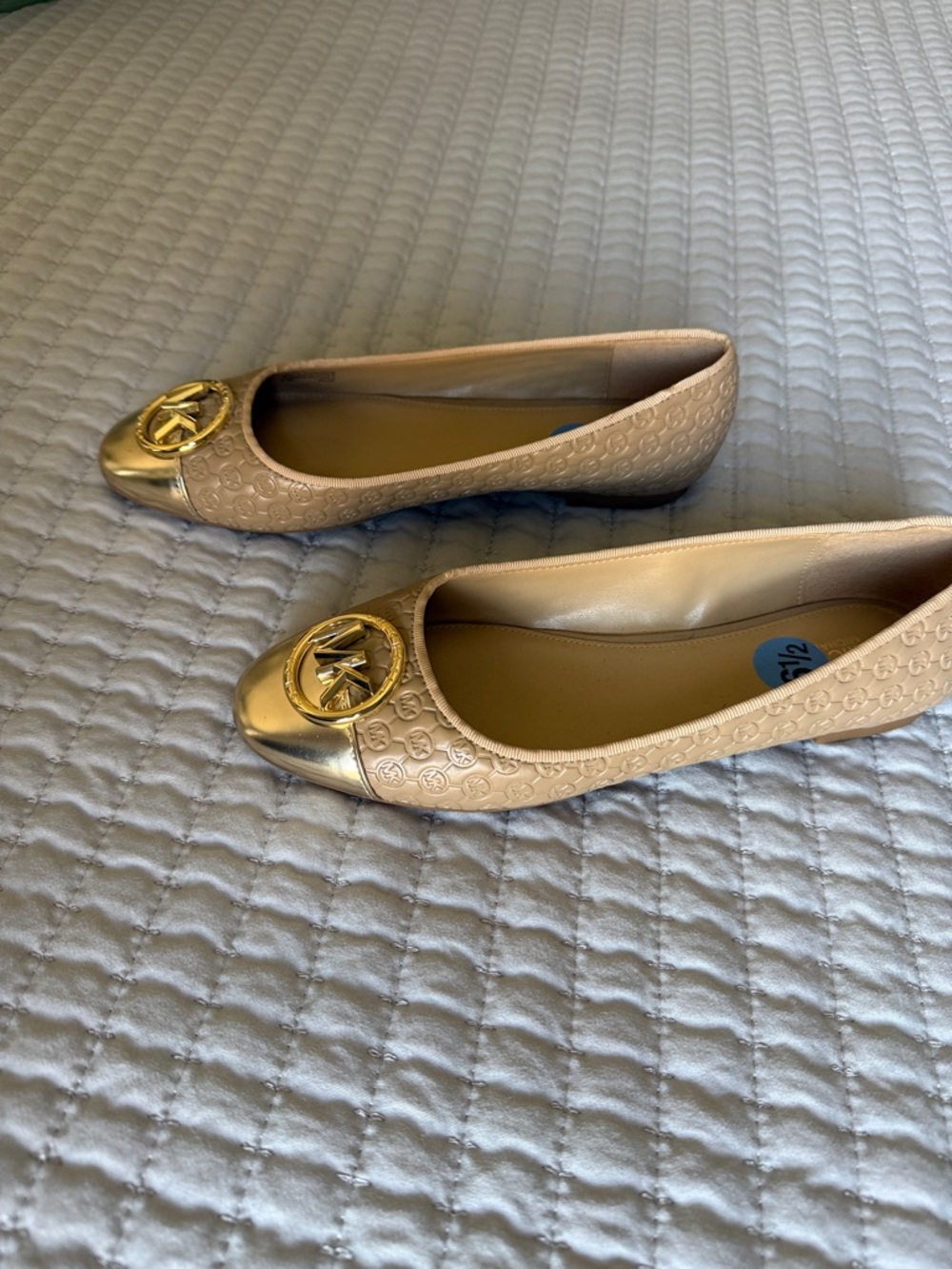 Michael Kors Beige and Gold Logo Cap-Toe Flats - Picture 4 of 7